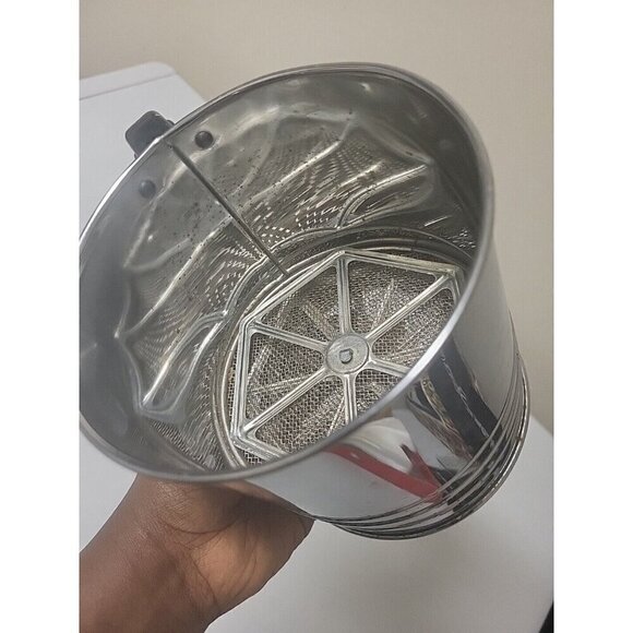 Vintage Chrome Flour Sifter Silver with Black Handle Made in Japan - Picture 11 of 16